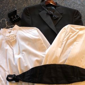 Mens complete tuxedo suit including cummerdund/ bow tie /cufflinks/ 2 shirts